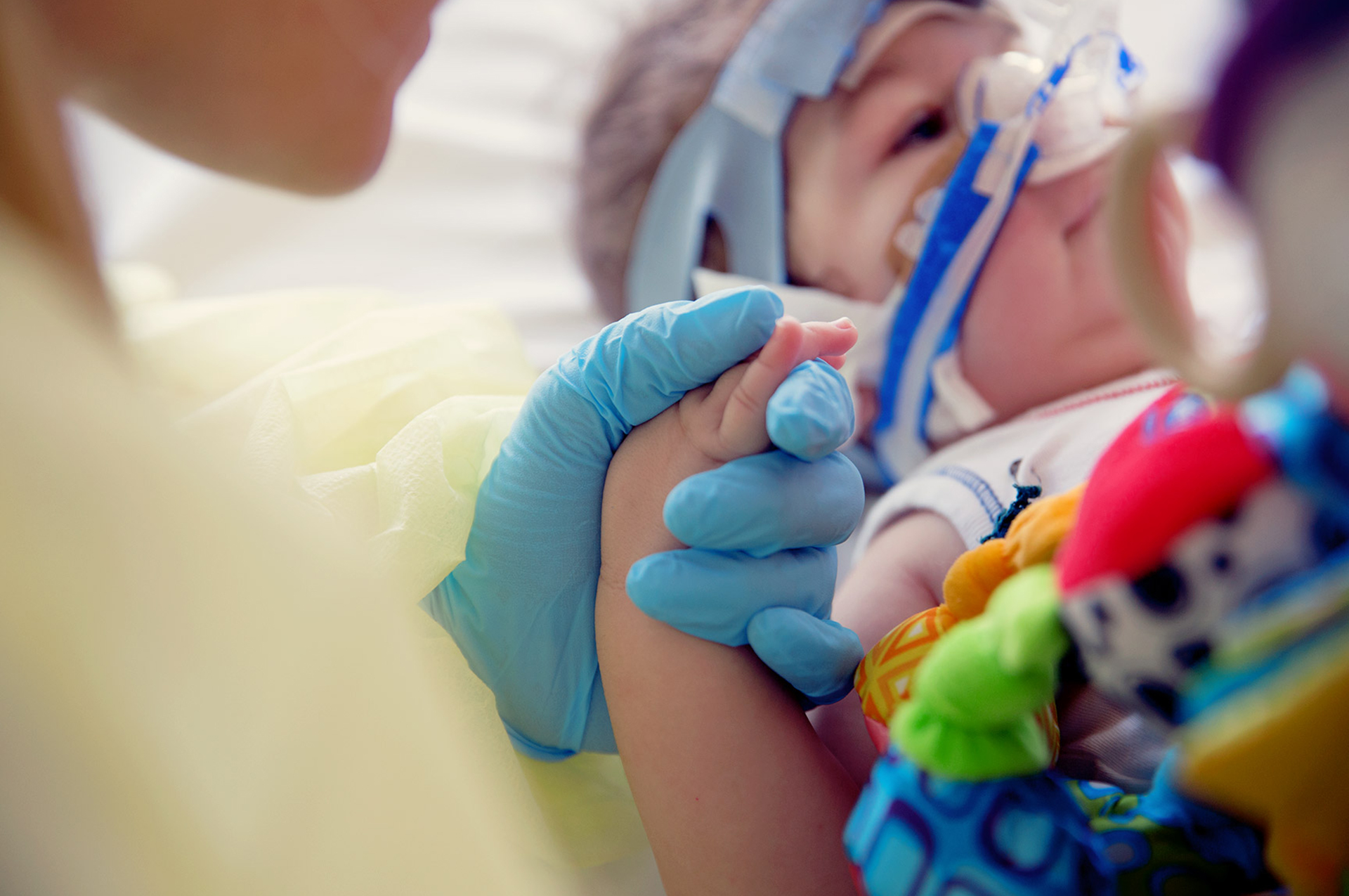 kind met verschijnselen van de ziekte van kawasaki op intensive care